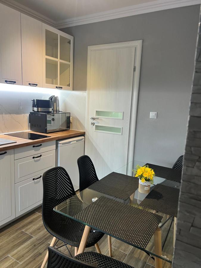 Benny & Bella Guest House Oradea Eksteriør billede