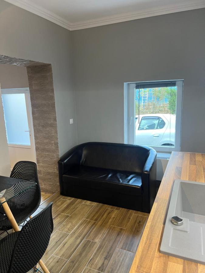 Benny & Bella Guest House Oradea Eksteriør billede