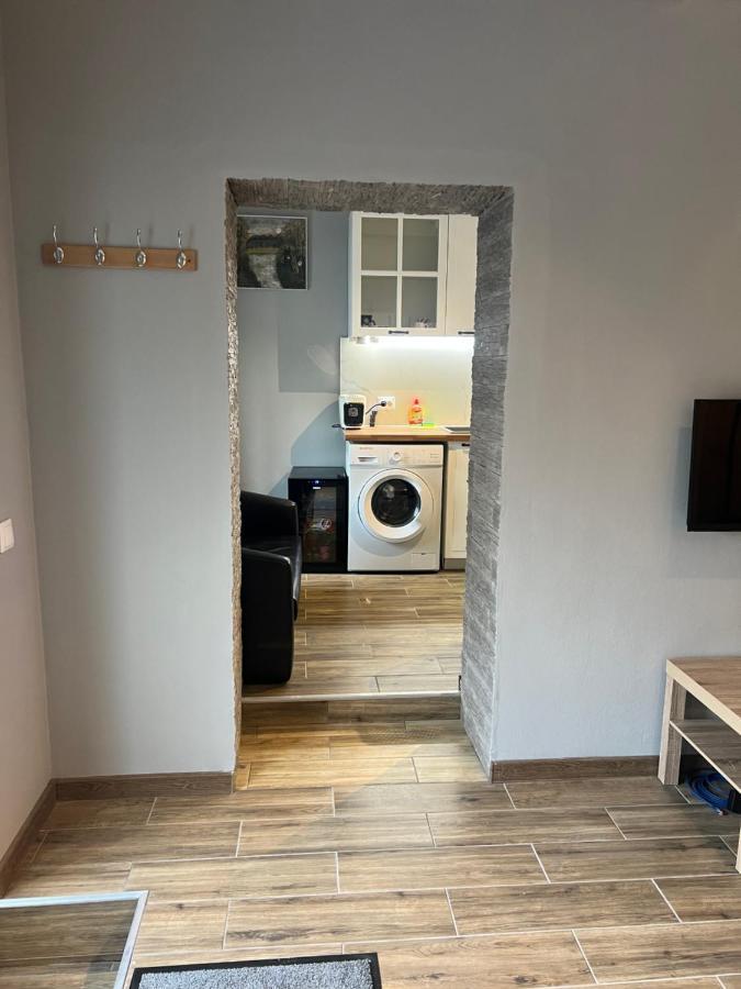 Benny & Bella Guest House Oradea Eksteriør billede