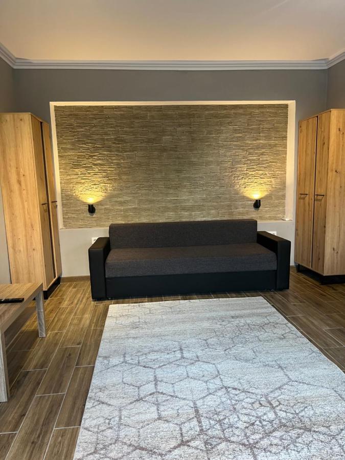 Benny & Bella Guest House Oradea Eksteriør billede
